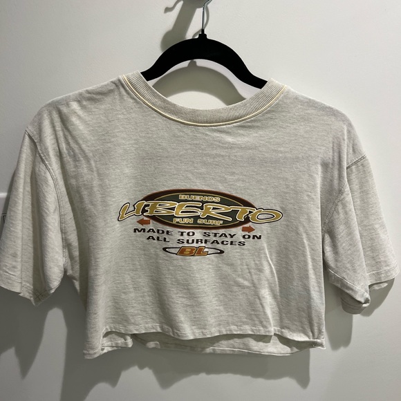 Vintage cropped graphic t-shirt thrifted in Portugal. - Picture 1 of 3